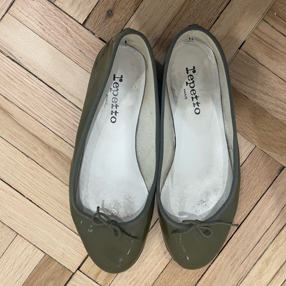 Repetto Green Ballet Flats with Bow